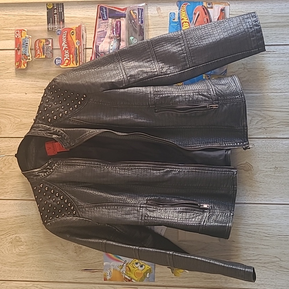 Brand:V cristina size: small color: black
